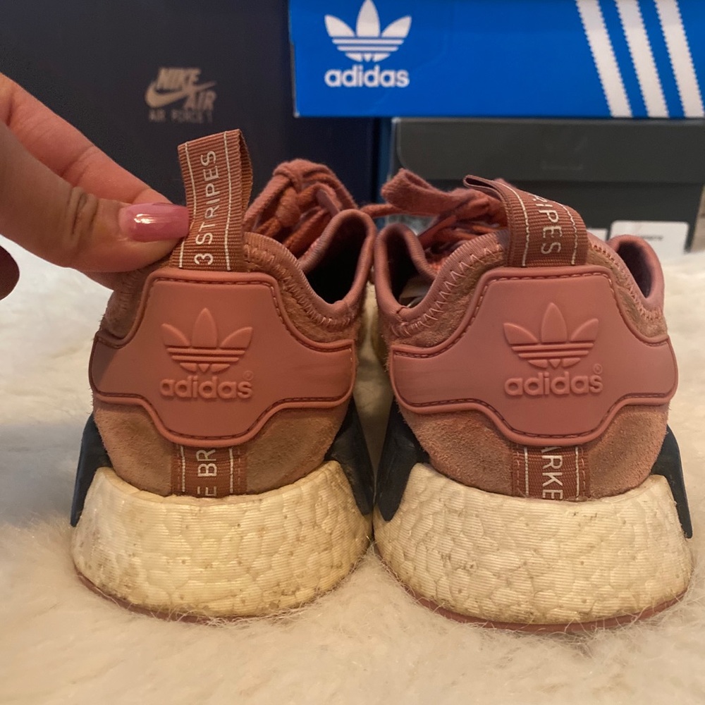 Pink Adidas 7.5❤️